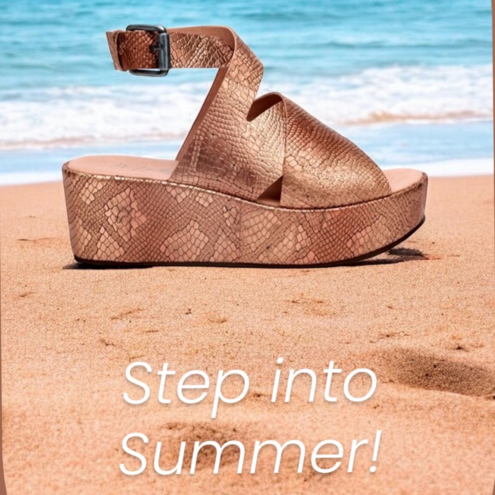 MATISSE RUNAWAY ROSE GOLD SNAKE PLATFORM SANDALS/7 - Picture 5 of 14